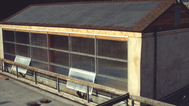 Straw bale Incubation Greenhouse